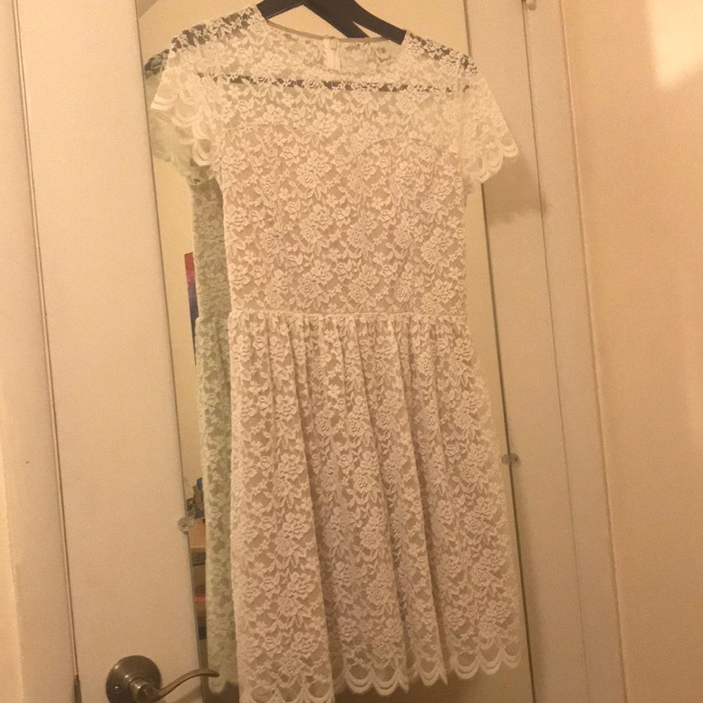 Elegant White Lace Dress